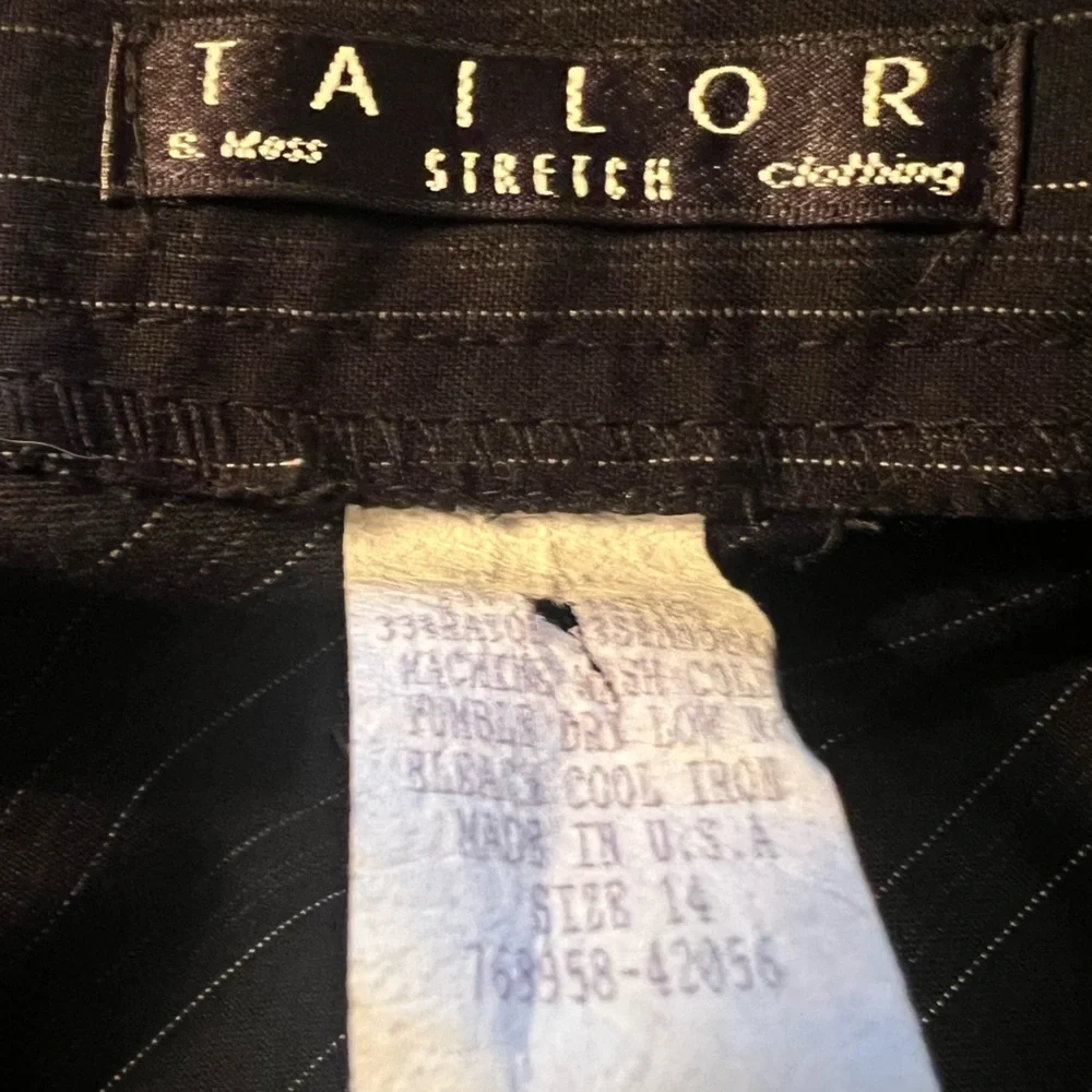 Tailor B. Moss Black Pencil Skirt with Light Pink Detailing